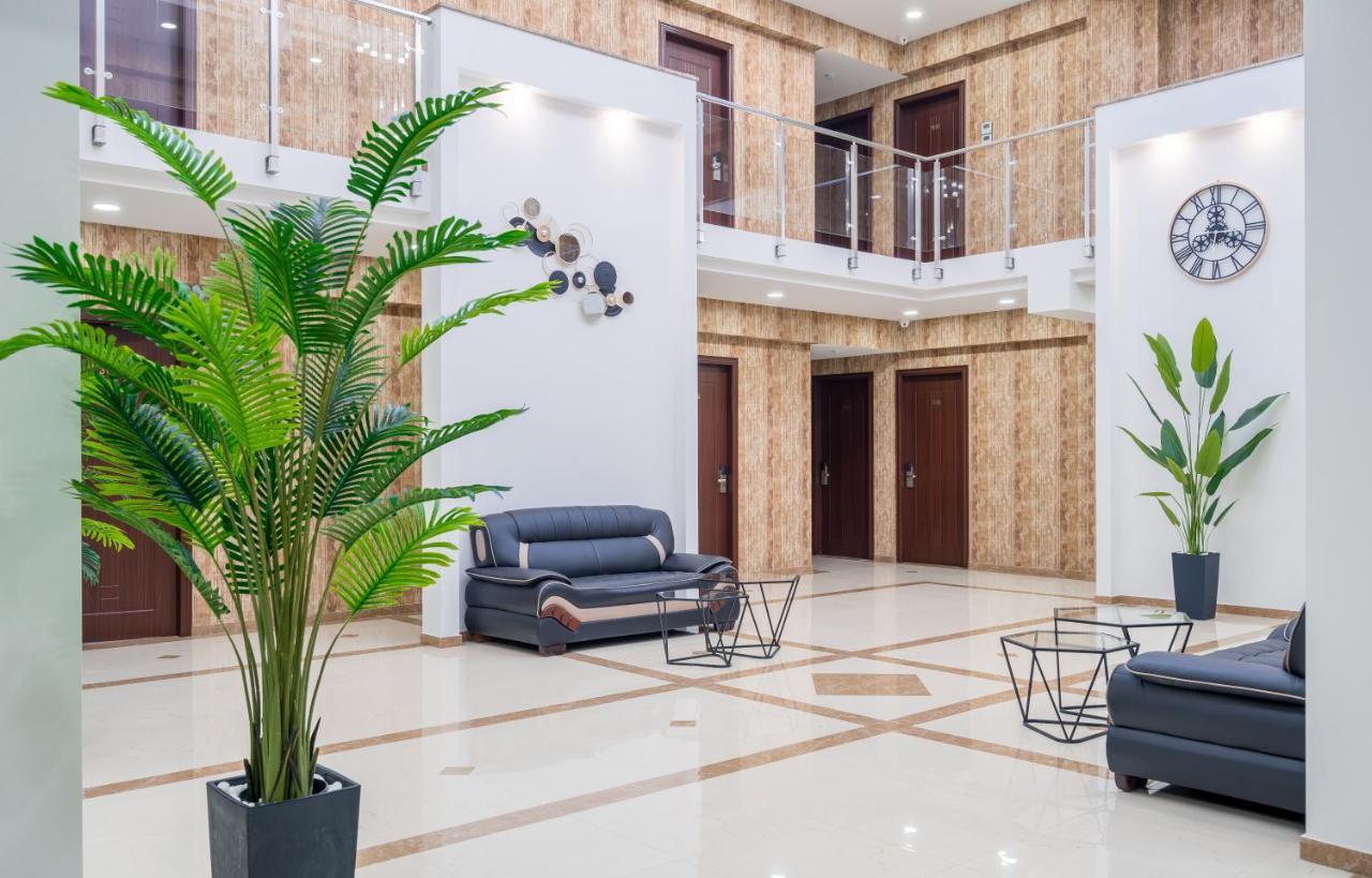 Aura Hotel Tbilisi Exterior photo